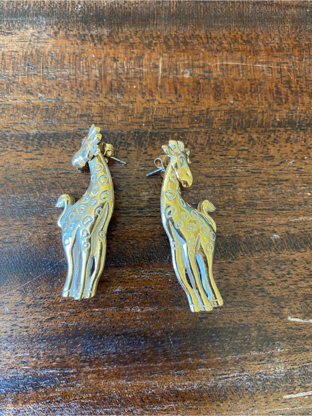Avon Gold Giraffe Dangle Earrings